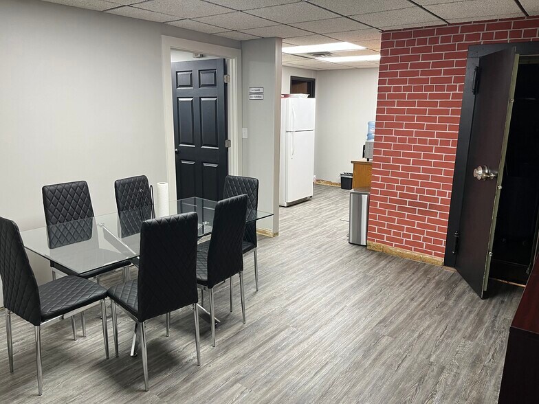 19 NW 16th St, Oklahoma City, OK à vendre - Photo intérieure – Image 2 sur 8