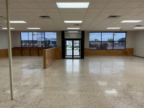 3915-3919 Grape Rd, Mishawaka, IN à louer Photo intérieure– Image 1 sur 3