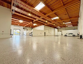 1025 Cindy Ln, Carpinteria, CA à vendre Photo intérieure– Image 1 sur 7