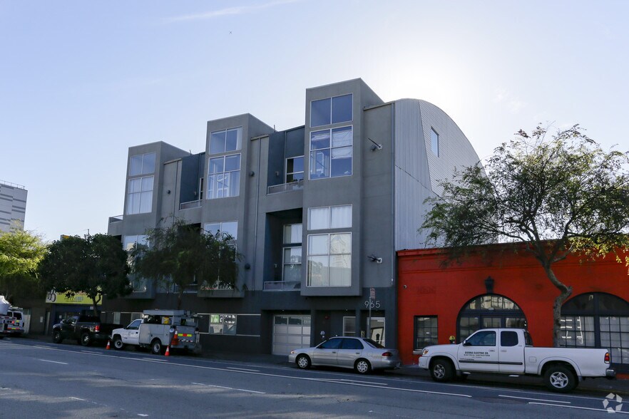 965 Folsom St, San Francisco, CA à louer - Photo de l’immeuble – Image 2 sur 4