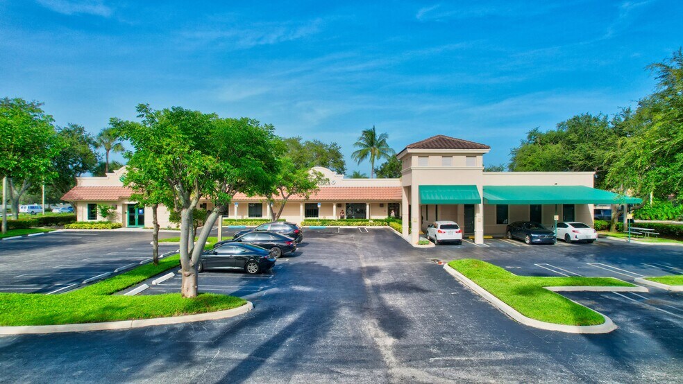 4800 Linton Blvd, Delray Beach, FL à louer - Photo de l’immeuble – Image 3 sur 18