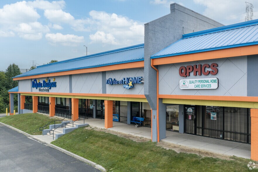 3643-3749 Commercial Dr, Indianapolis, IN à louer - Photo de l’immeuble – Image 2 sur 13