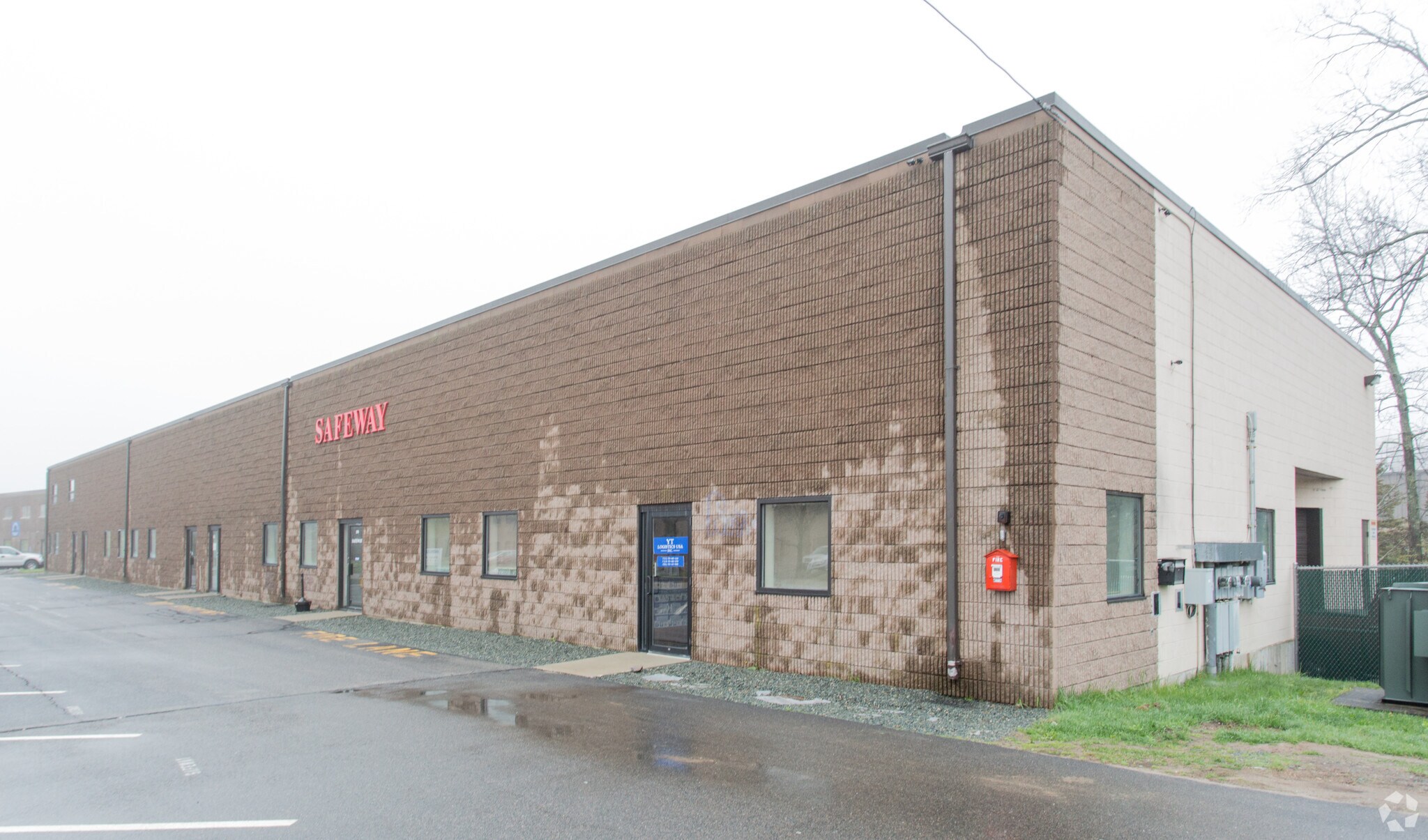 279 Centre St, Holbrook, MA à louer Photo principale– Image 1 sur 7