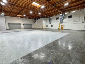 415-425 E Grand Ave, South San Francisco, CA à louer Photo intérieure– Image 2 sur 5