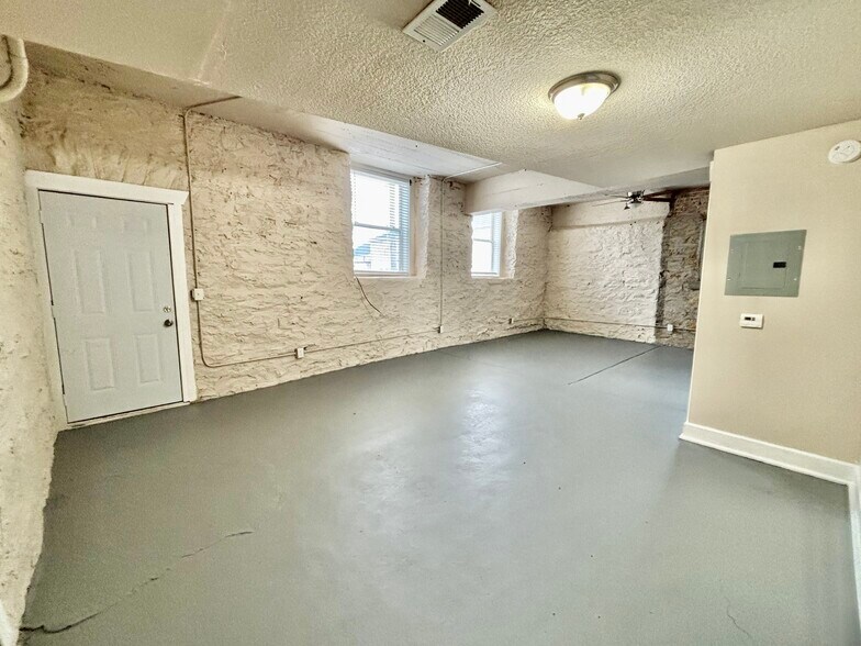 1614-1620 E Linwood Blvd, Kansas City, MO à vendre - Photo de l’immeuble – Image 3 sur 28
