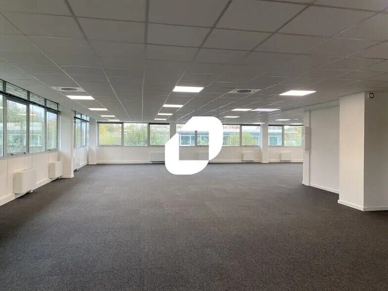 Bureau dans Pessac à louer - Photo de l’immeuble – Image 3 sur 12