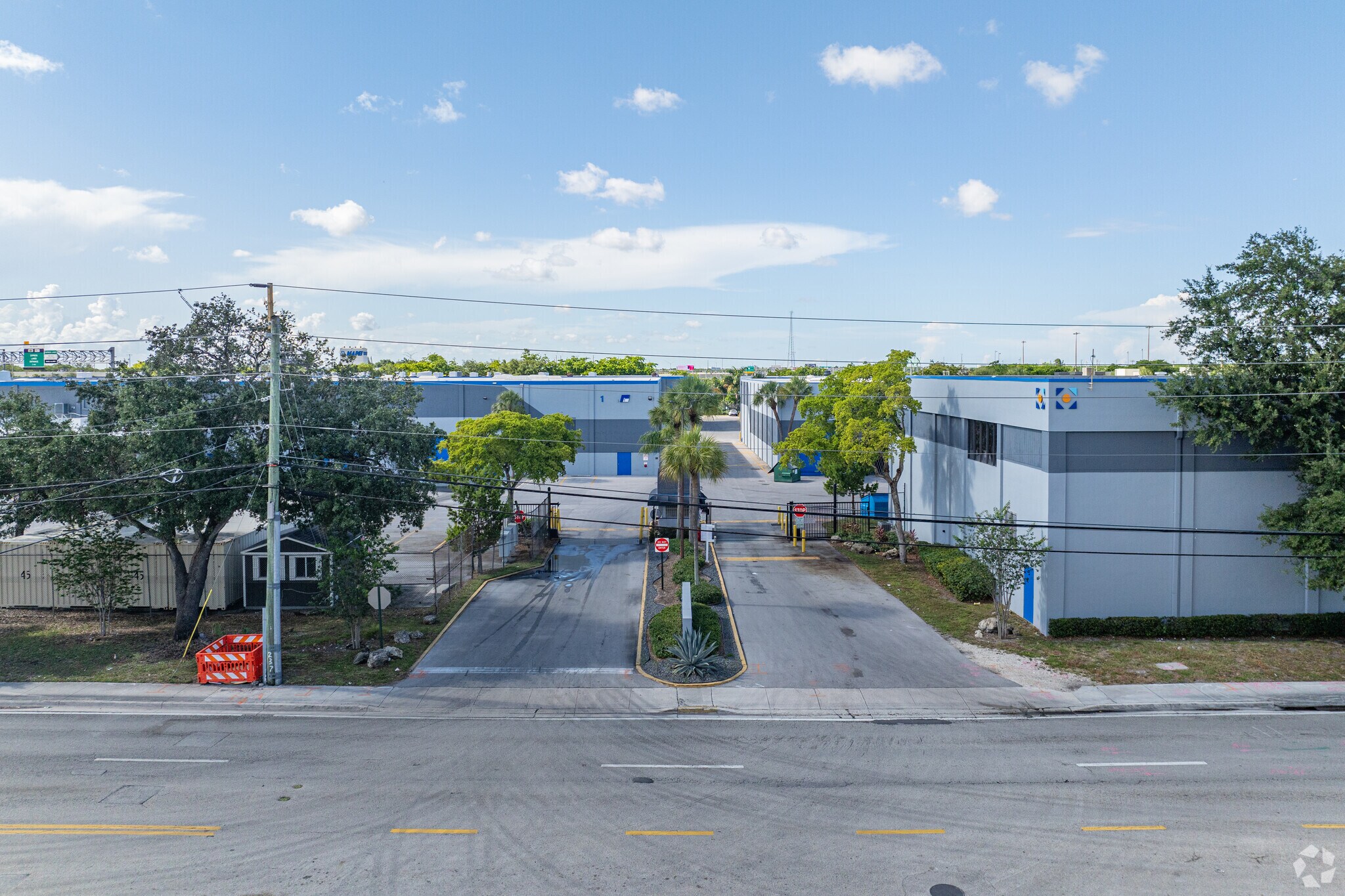 1919 NW 19th St, Fort Lauderdale, FL à louer Photo de l’immeuble– Image 1 sur 14