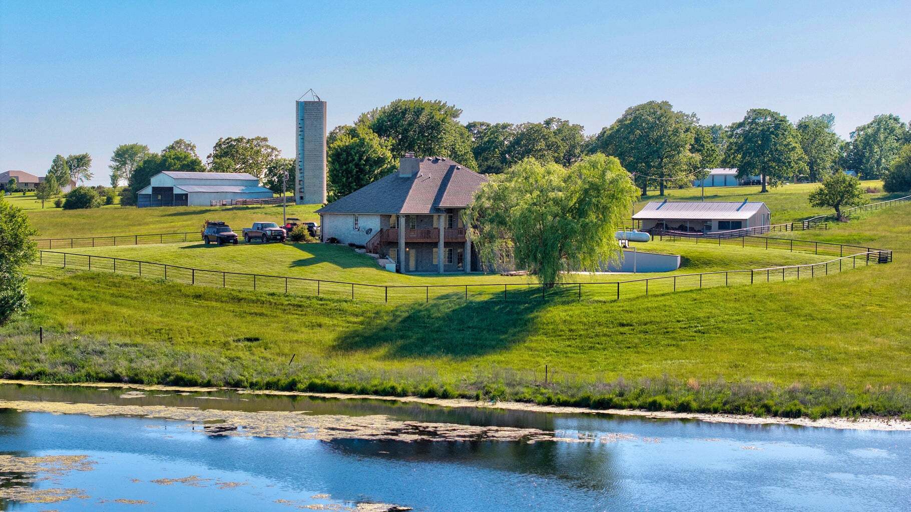 1153 Whispering Oaks Rd, Marshfield, MO à vendre Photo principale– Image 1 sur 2