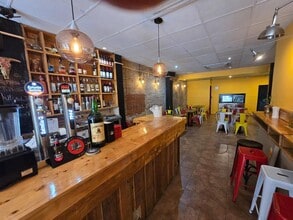 Local commercial dans Barcelone, Barcelona à louer Photo intérieure– Image 2 sur 9