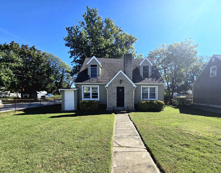 151 Riviera Dr, Pasadena, MD à vendre - Photo de l’immeuble – Image 1 sur 28