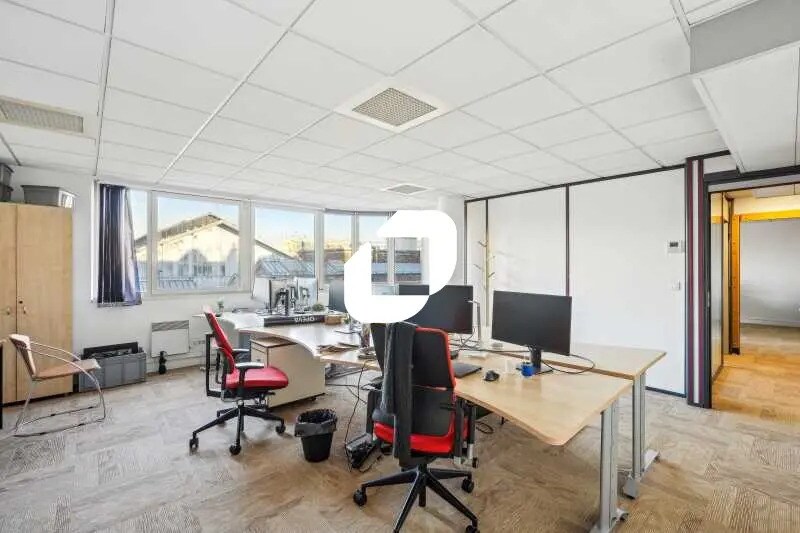 Bureau dans Asnières-sur-Seine à vendre - Photo de l’immeuble – Image 1 sur 14