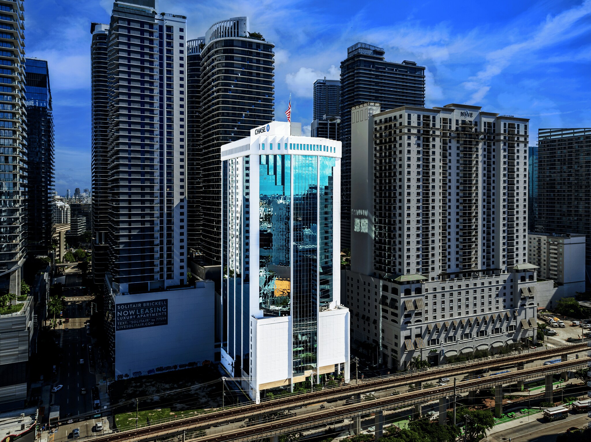 80 SW 8th St, Miami, FL à louer Photo principale– Image 1 sur 14