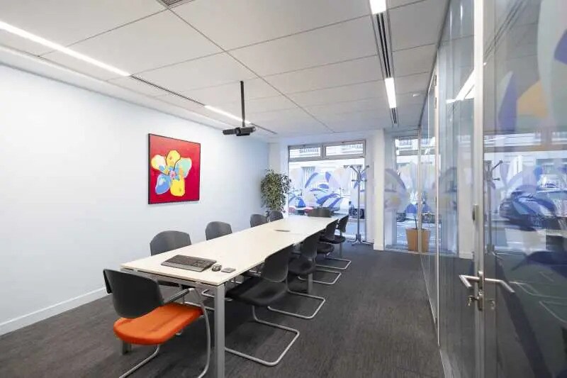 Bureau dans Paris à vendre - Photo de l’immeuble – Image 2 sur 6