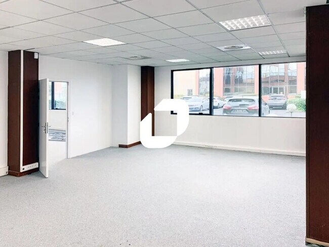 Plus de détails pour Bureau à louer