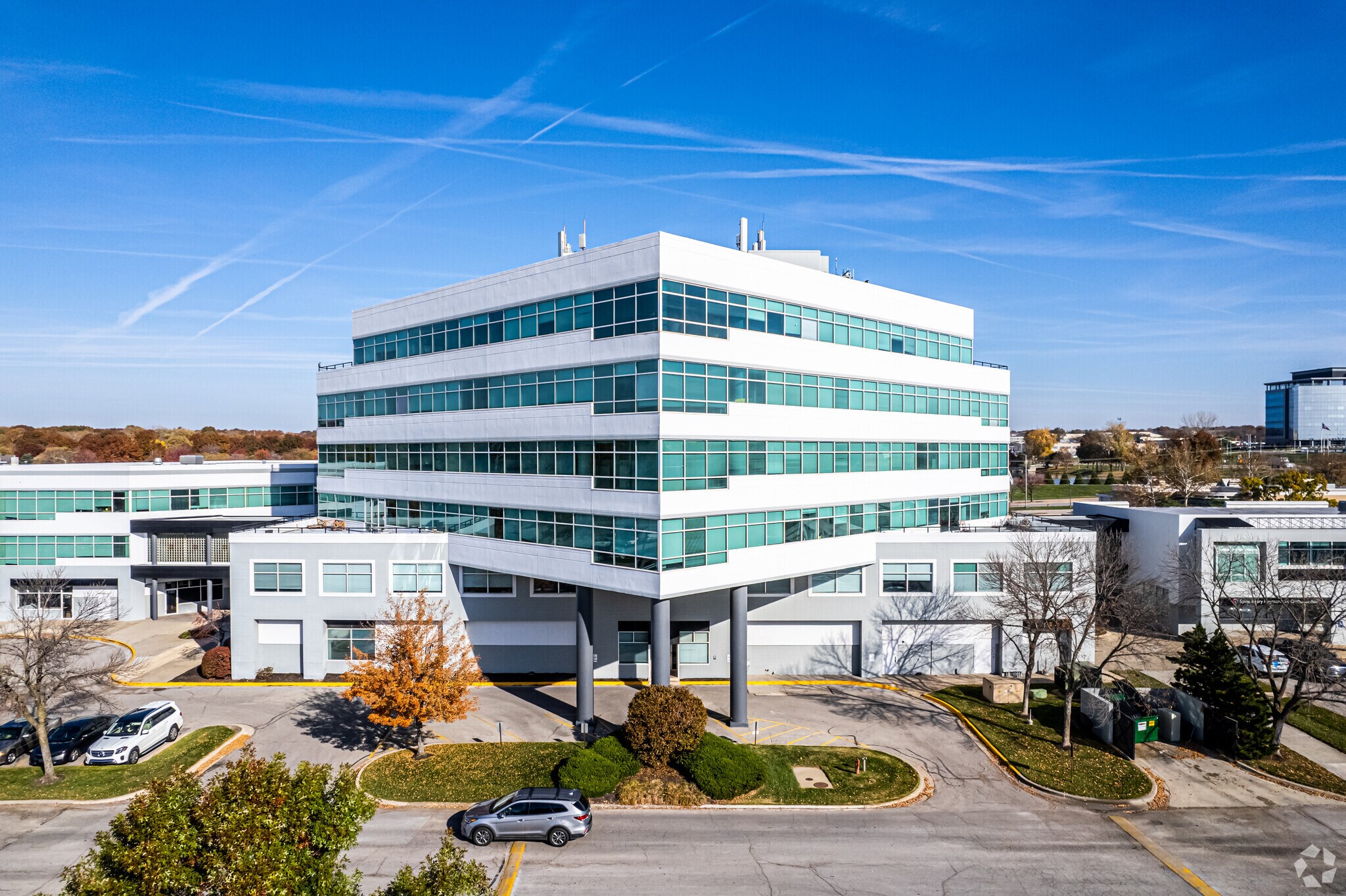 7171 W 95th St, Overland Park, KS à louer Photo principale– Image 1 sur 35