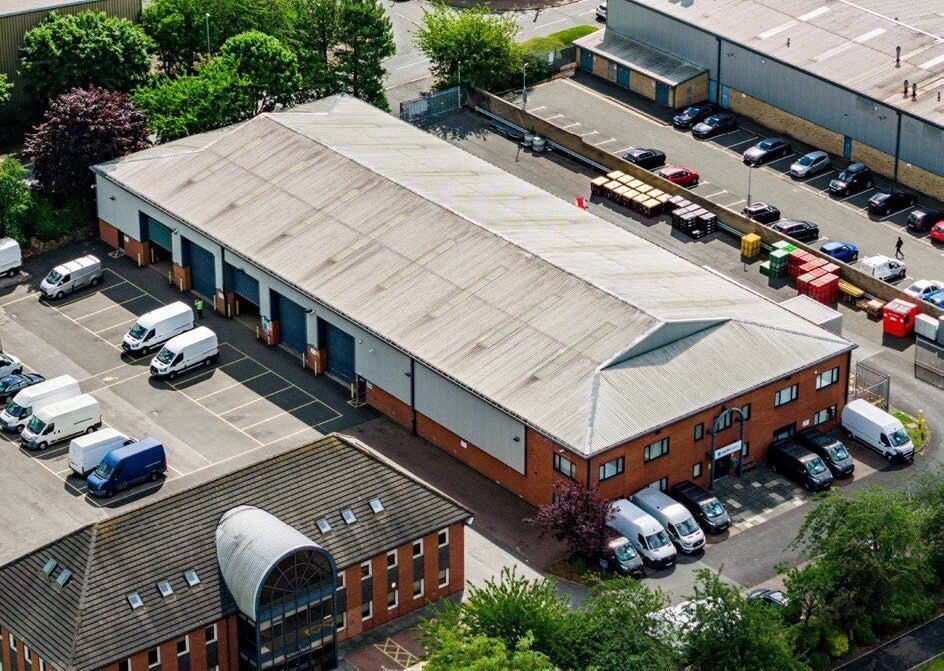 Millennium 'Small Box' Portfolio portefeuille de 5 biens à vendre sur LoopNet.fr Photo de l’immeuble– Image 1 sur 22