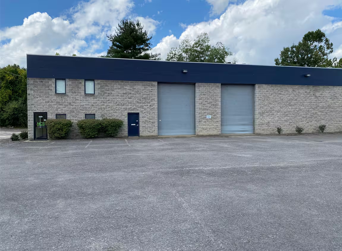 2201 Morgantown Industrial Park Dr, Morgantown, WV à louer Photo de l’immeuble– Image 1 sur 9