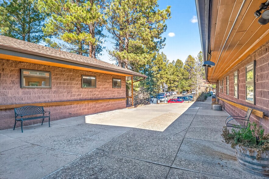 1300 N Rim Dr, Flagstaff, AZ à vendre - Photo de l’immeuble – Image 2 sur 24