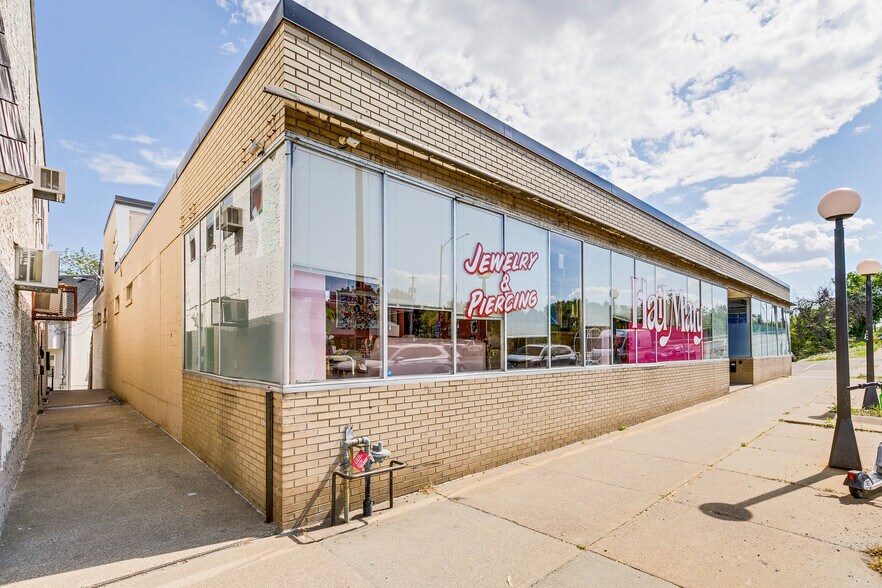 678 7th St W, Saint Paul, MN à louer - Photo de l’immeuble – Image 2 sur 27