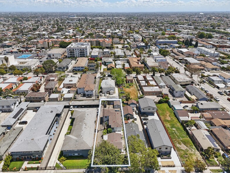 6126 Brynhurst Ave, Los Angeles, CA à vendre - Photo de l’immeuble – Image 2 sur 10