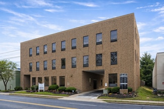 Plus de détails pour 632 Montgomery Ave, Narberth, PA - Bureau à louer