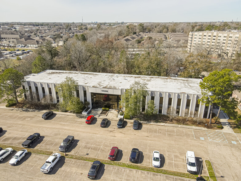 11550 Newcastle Ave, Baton Rouge, LA à louer - Photo de l’immeuble – Image 2 sur 24