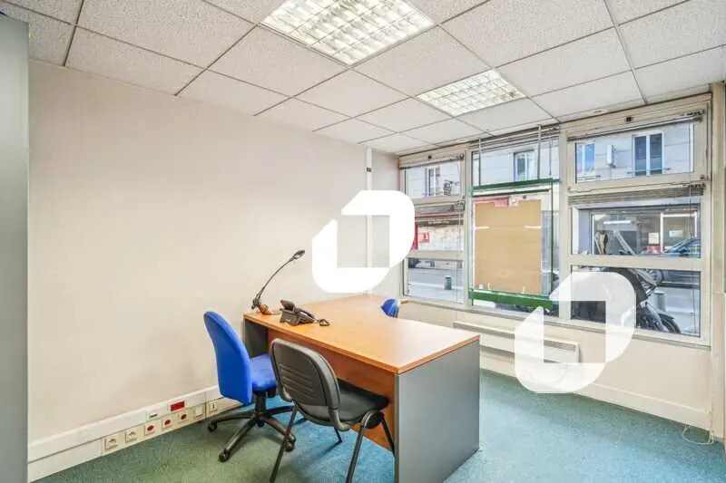 Bureau dans Ivry-sur-Seine à vendre - Photo de l’immeuble – Image 2 sur 12