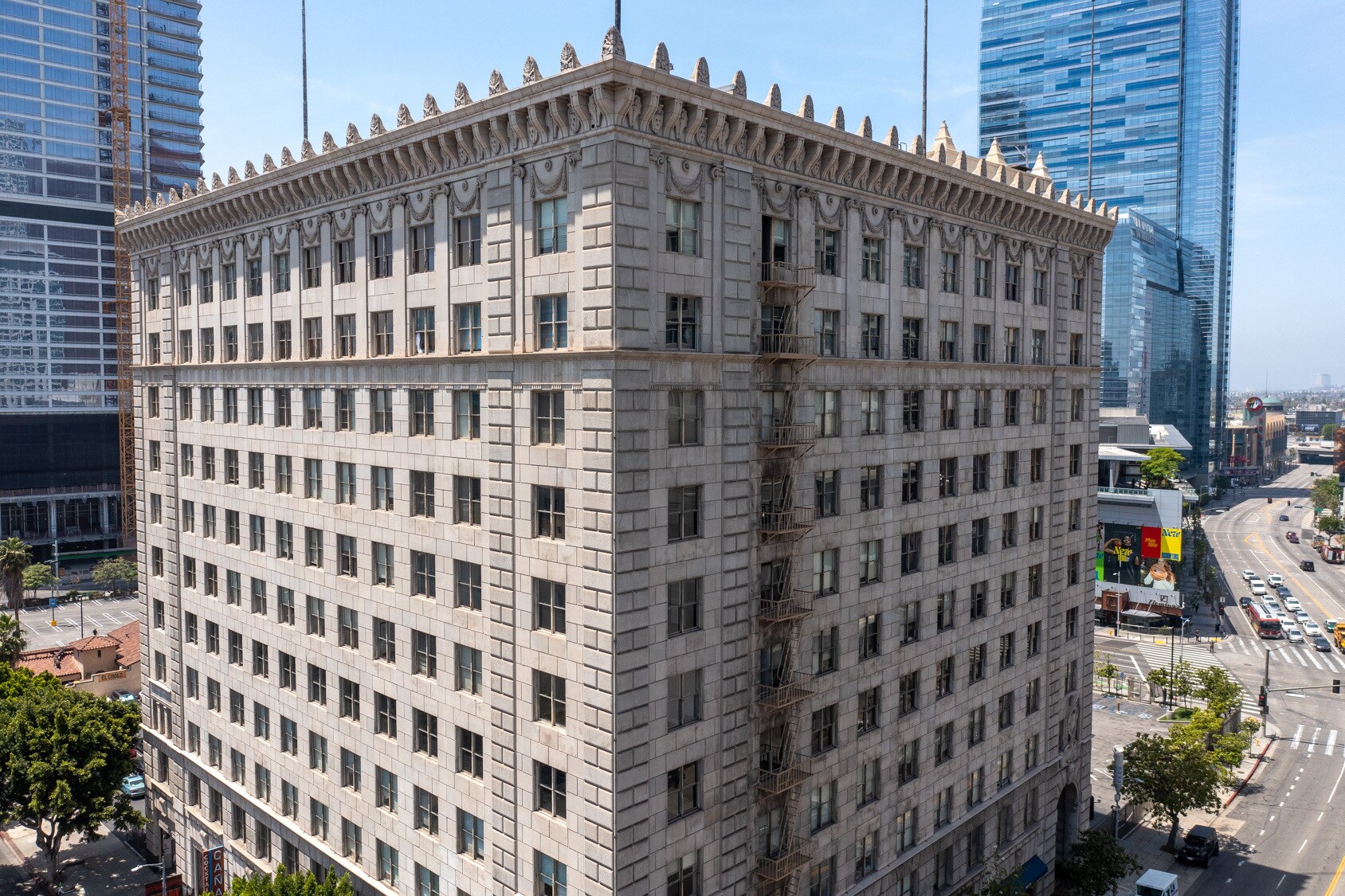 710-714 W Olympic Blvd, Los Angeles, CA à louer Photo principale– Image 1 sur 7