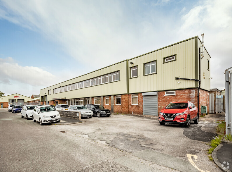 21-24 Slaidburn Crescent, Southport à louer - Photo de l’immeuble – Image 1 sur 7