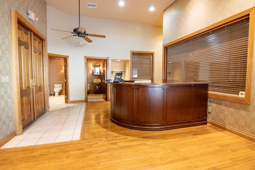 757 Arlington Ave N, Saint Petersburg, FL à louer - Photo de l’immeuble – Image 2 sur 36