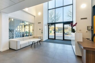 Frederick Pl, High Wycombe à louer Photo de l’immeuble– Image 2 sur 16