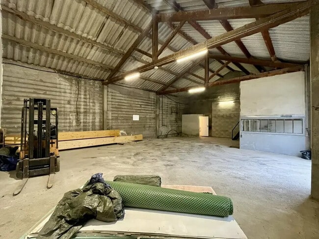 Plus de détails pour Industriel/Logistique à louer