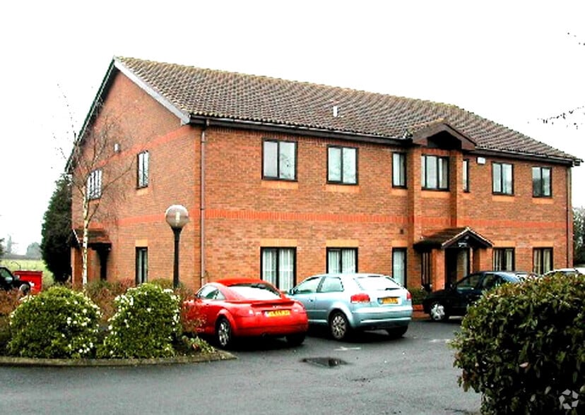 Holyhead Rd, Albrighton à louer - Photo principale – Image 1 sur 11