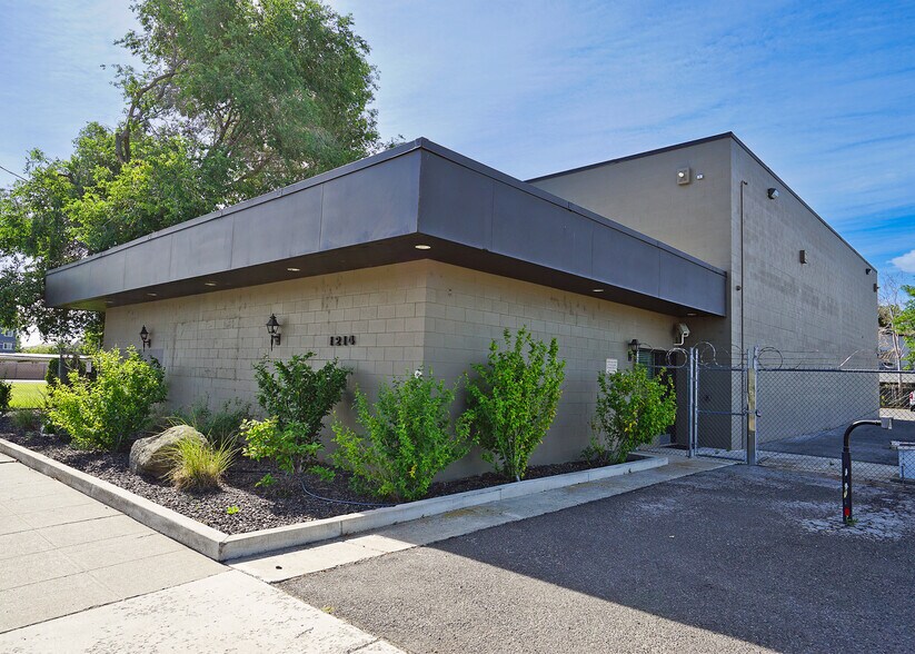1214 Fruitvale Blvd, Yakima, WA à louer - Photo intérieure – Image 1 sur 12