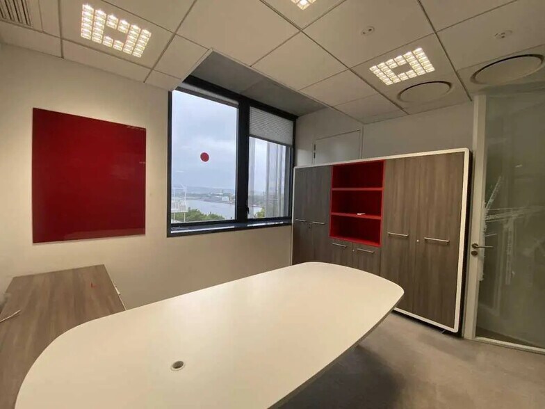 Bureau dans Rouen à louer - Photo de l’immeuble – Image 3 sur 6