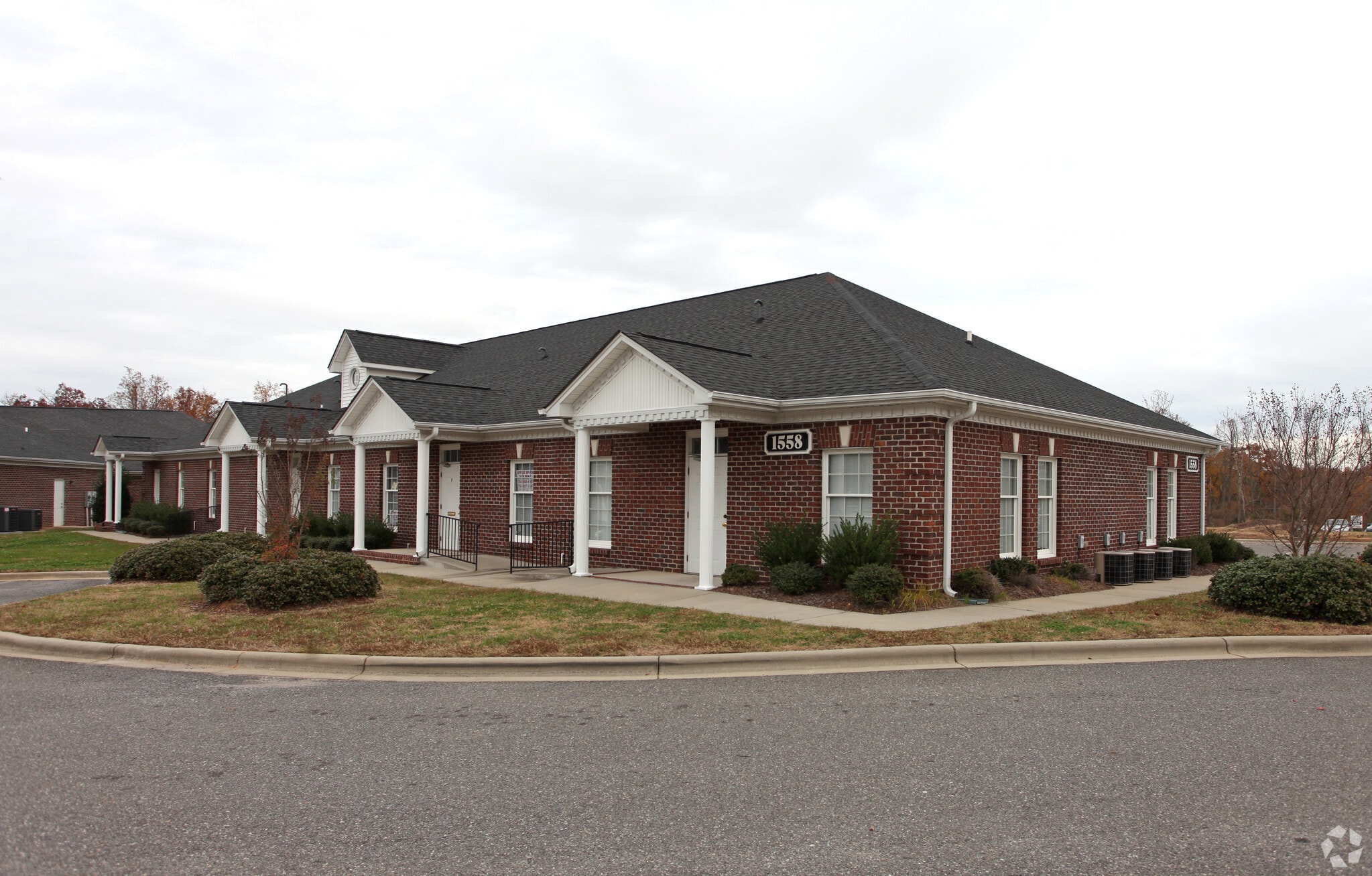 1558 Union Rd, Gastonia, NC à louer Photo principale– Image 1 sur 9