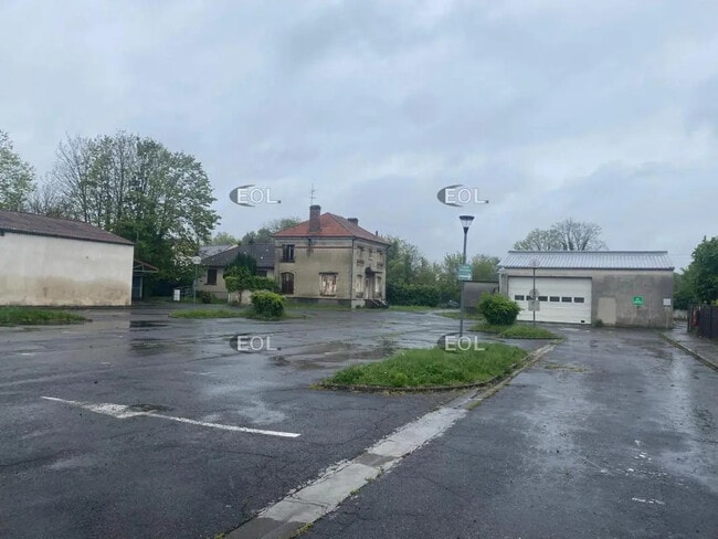 Plus de détails pour Local d’activités à vendre