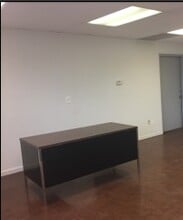 24000-24036 Haggerty Rd, Farmington Hills, MI à louer Photo intérieure– Image 2 sur 4