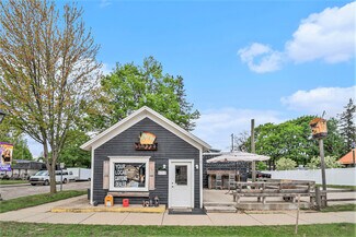 Plus de détails pour 120 W Adams St, Caro, MI - Spécialisé à vendre