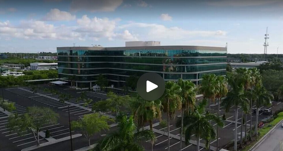 18167 US Highway 19 N, Clearwater, FL à louer - Vidéo sur l’annonce professionnelle – Image 2 sur 11