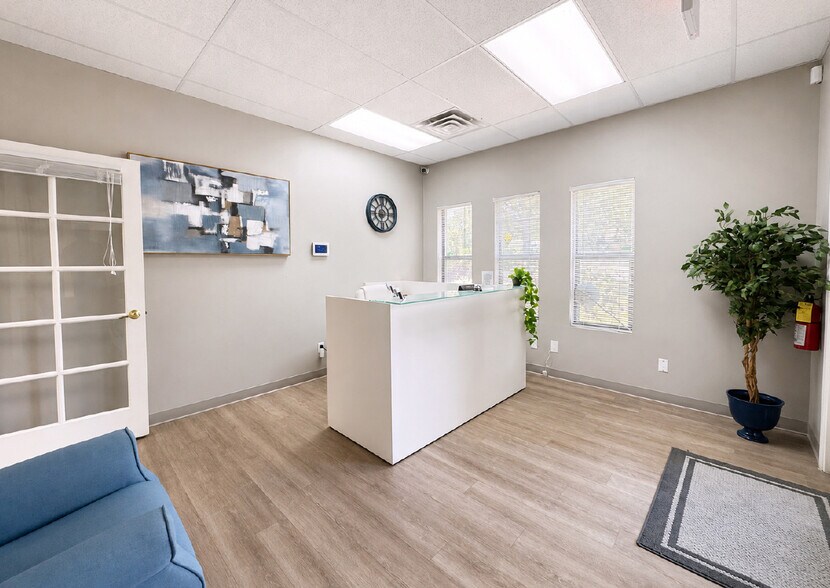 6745 Academy Rd NE, Albuquerque, NM à louer - Photo de l’immeuble – Image 2 sur 12