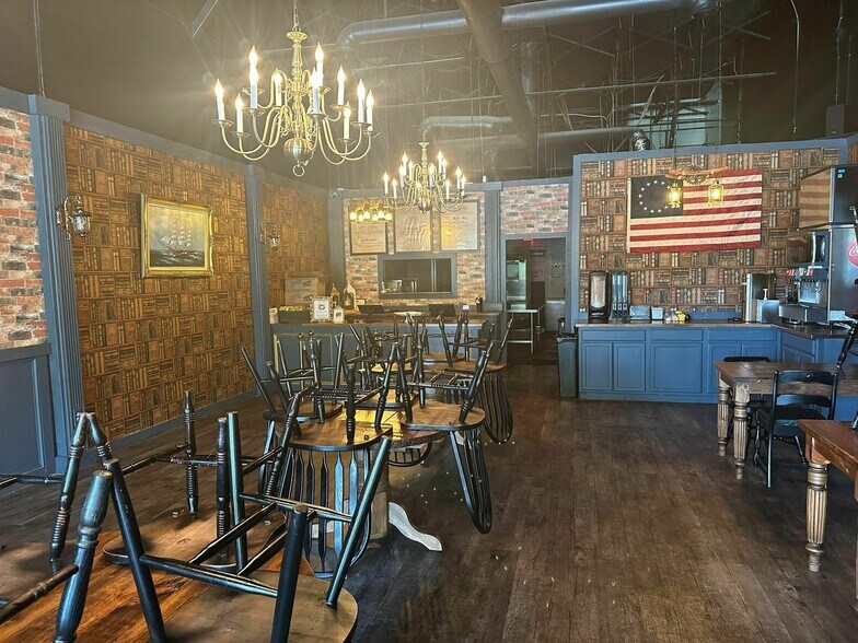 1122 Thomasville Rd, Tallahassee, FL à louer - Photo intérieure – Image 3 sur 20