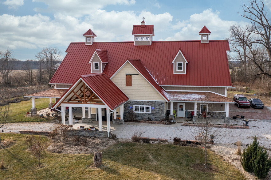 10222 Augusta Ln, Piqua, OH à vendre - Photo de l’immeuble – Image 3 sur 9
