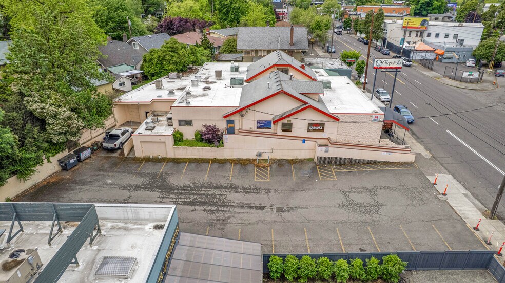 3390 NE Sandy Blvd, Portland, OR à vendre - Photo de l’immeuble – Image 3 sur 11
