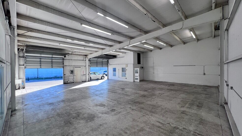 1705 Cattlemen Rd, Sarasota, FL à louer - Photo intérieure – Image 3 sur 13