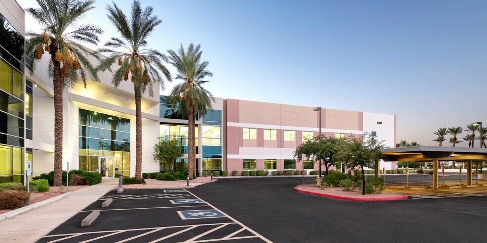 3201 E Elwood St, Phoenix, AZ à vendre - Photo principale – Image 1 sur 1