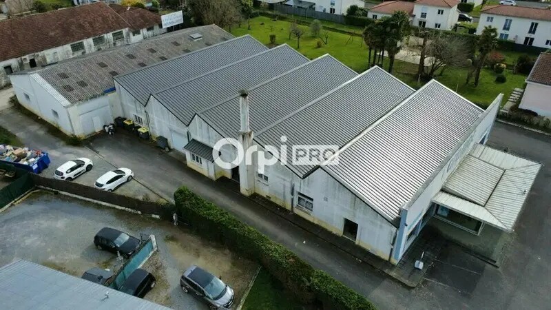 Local commercial dans Pau à vendre - Photo de l’immeuble – Image 2 sur 2