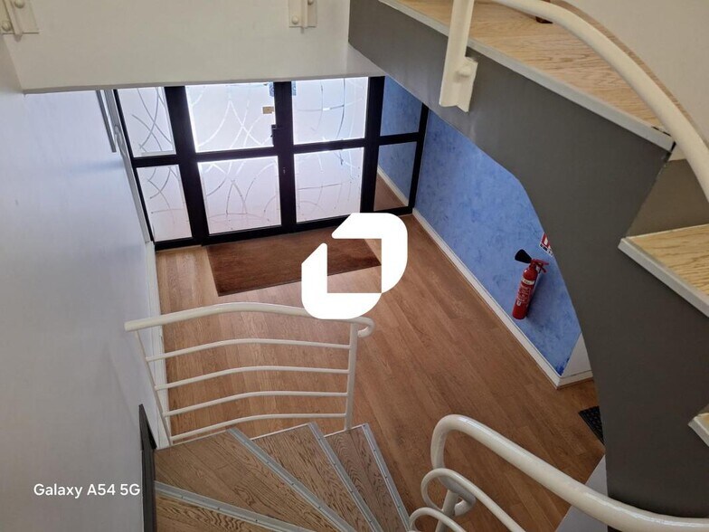 Bureau dans Boulogne-Billancourt à vendre - Photo de l’immeuble – Image 3 sur 20