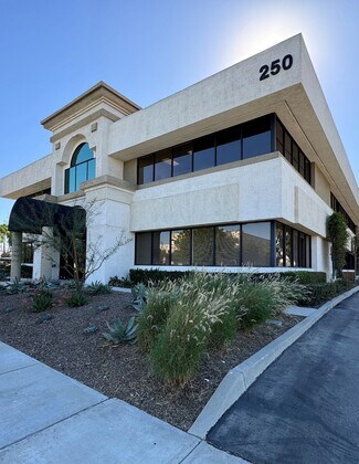 Plus de détails pour 250 E Rincon St, Corona, CA - Bureau à louer