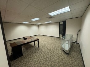 5959 Westheimer Rd, Houston, TX à louer Photo intérieure– Image 1 sur 3